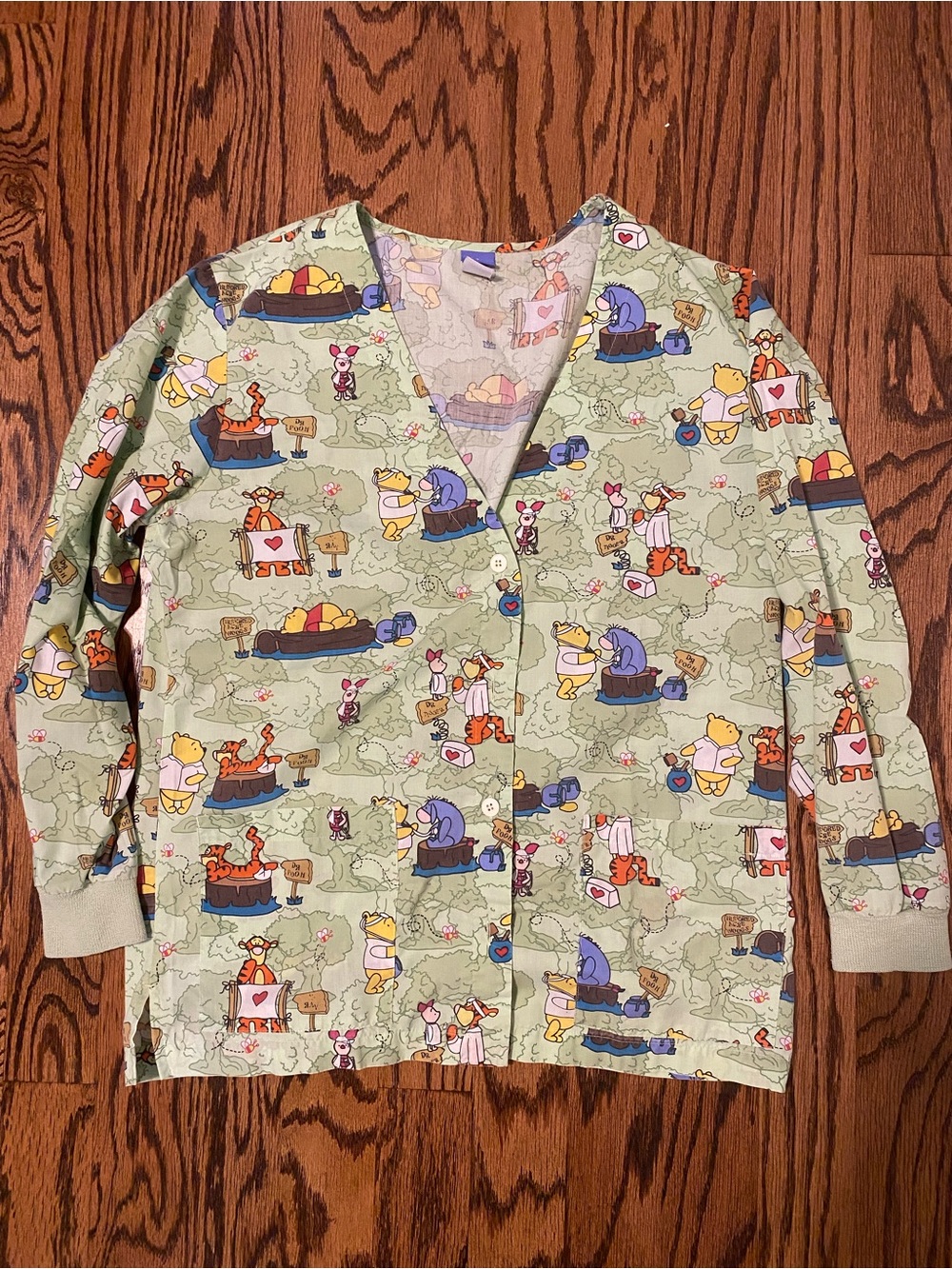 Disney Winnie Pooh Tigger Piglet scrub jacket button